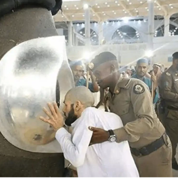 hajre aswad